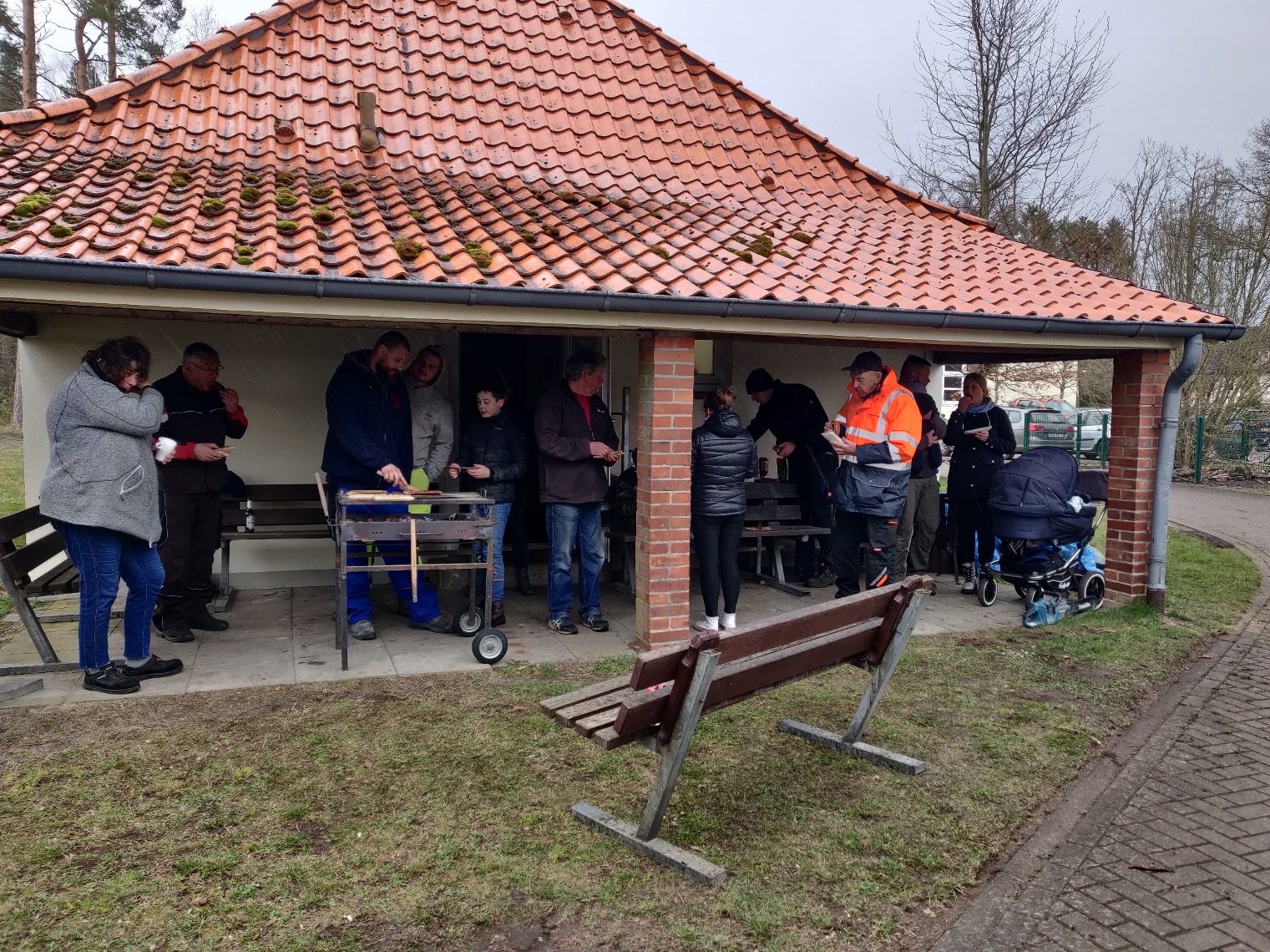 2022 04 09 Fruehjahrsputz in Trauen 47