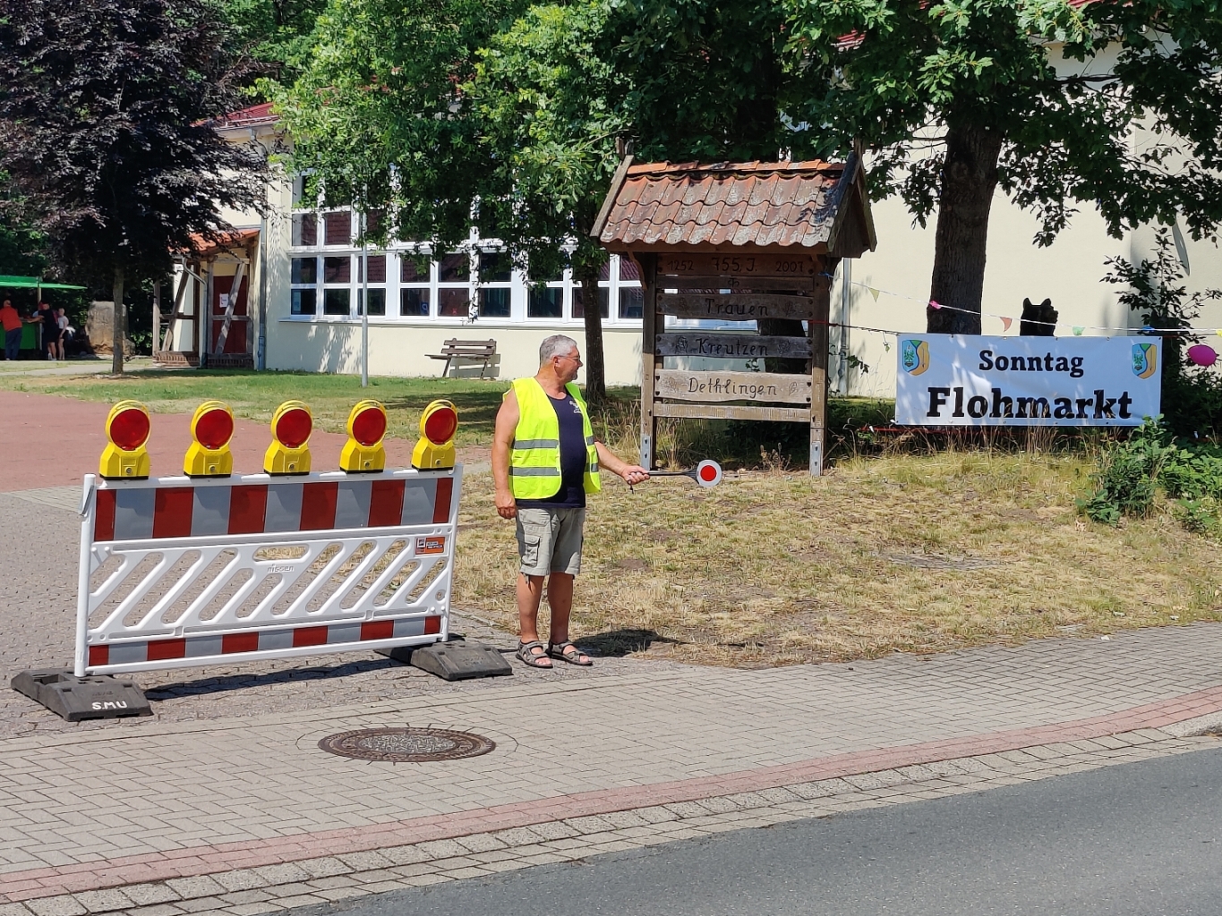 2026 06 28 Dorf Flohmarkt 19